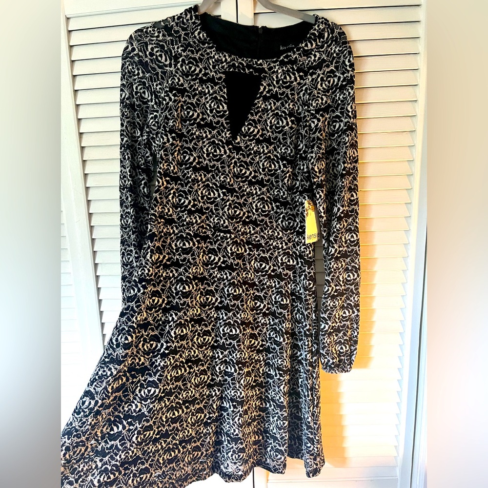 Kensie Black and White Fit and Flare Long Sleeve Dress